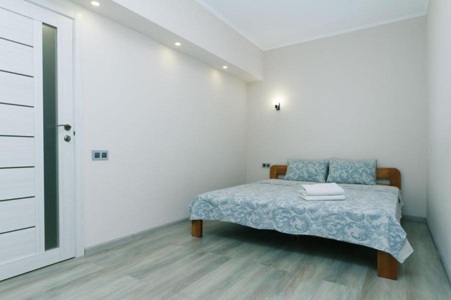 Apartments Smarthause Kyiv Exterior photo